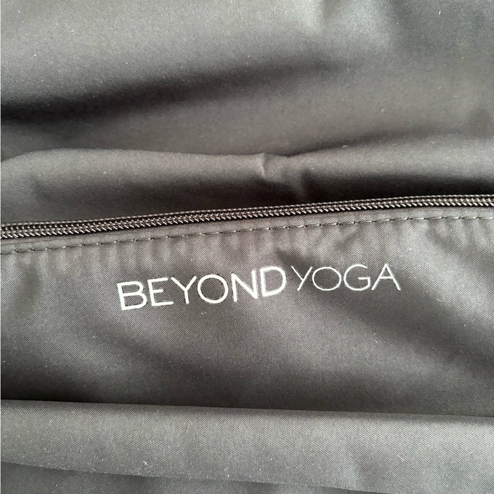 Beyond Yoga Black Drawstring Backpack - Picture 8 of 11